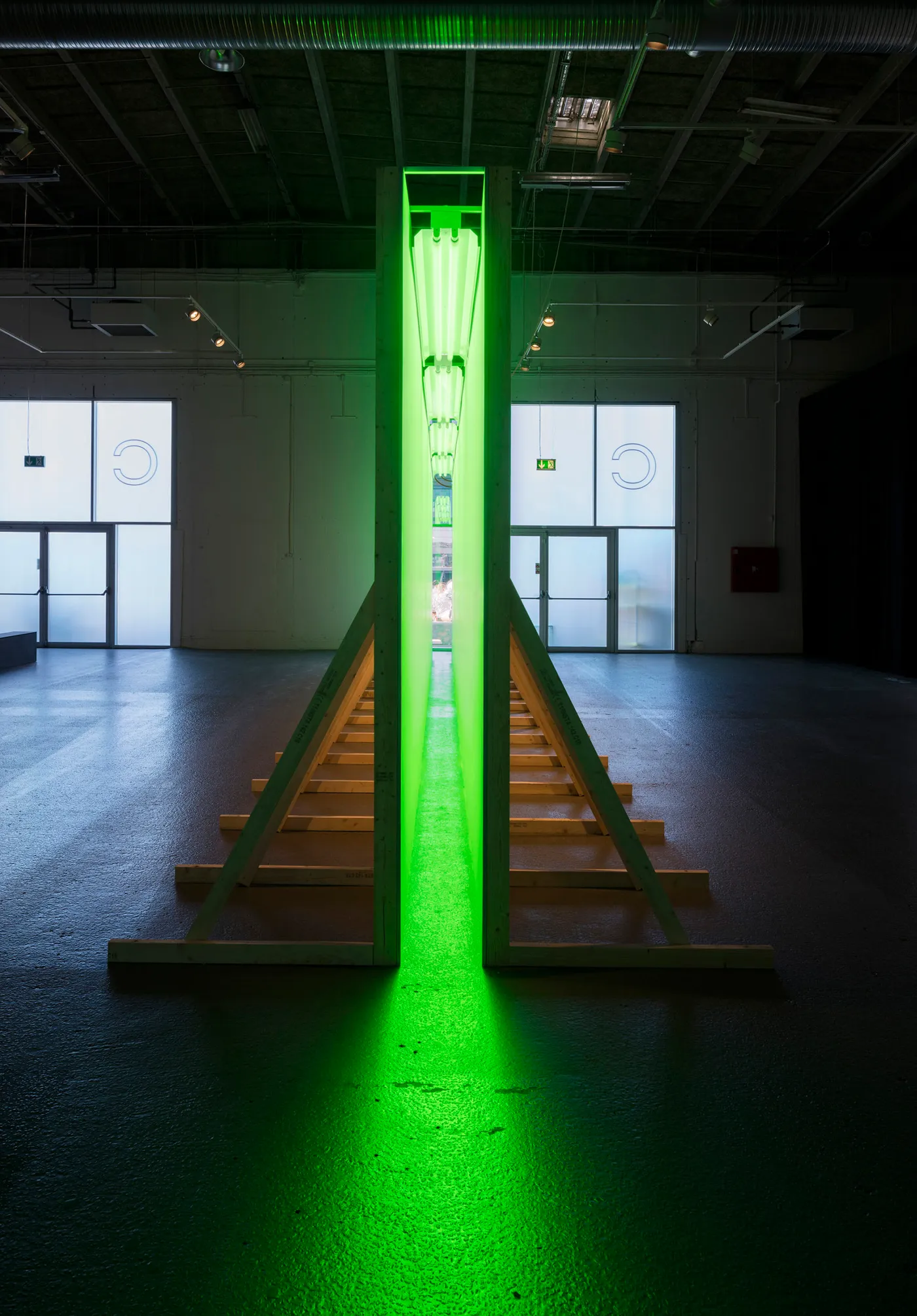 Nauman_GreenLightCorridor_CC_4